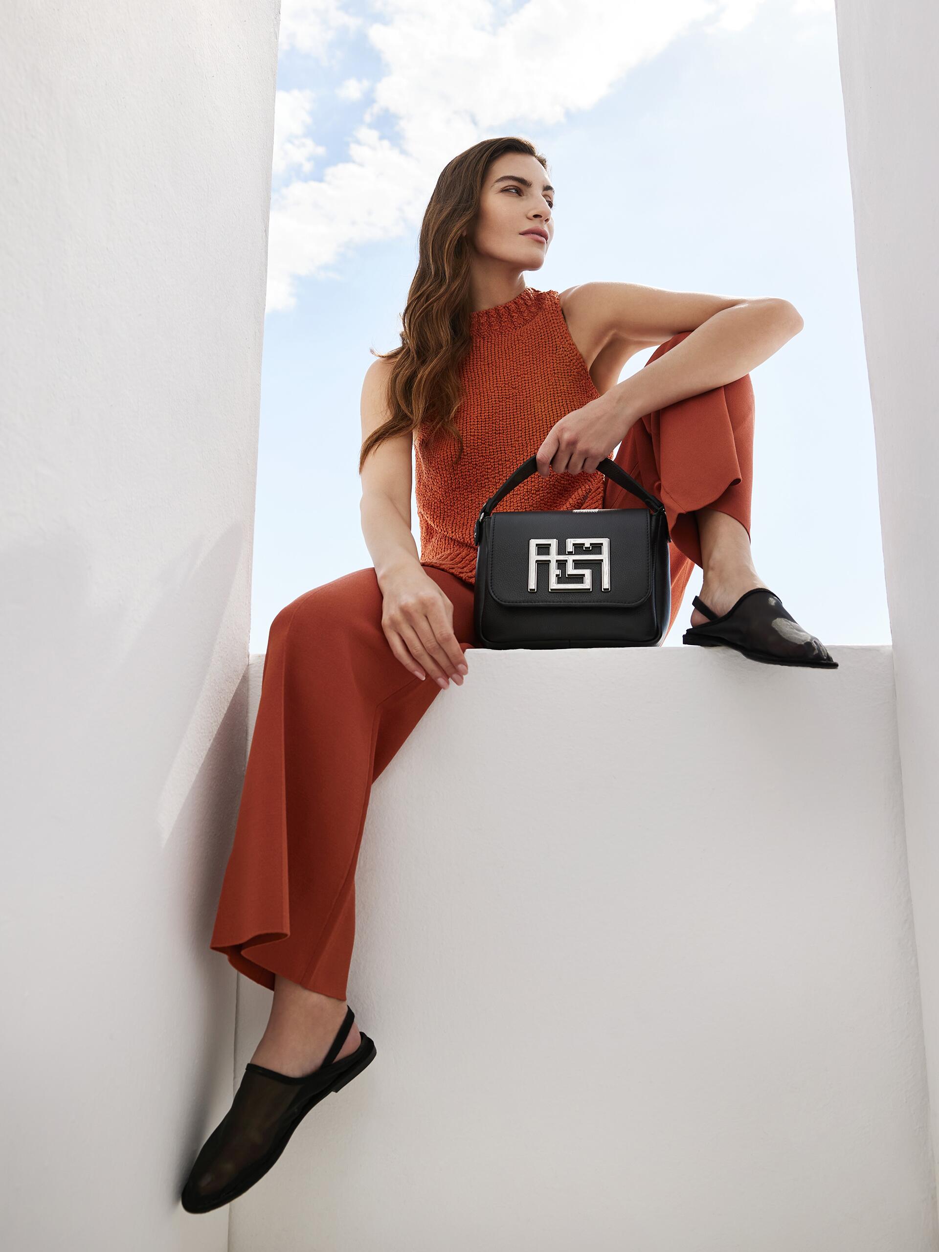 ORA leather