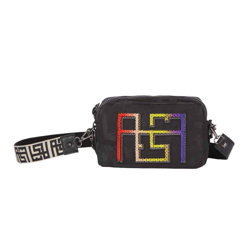 TIRVI  multicolor logo